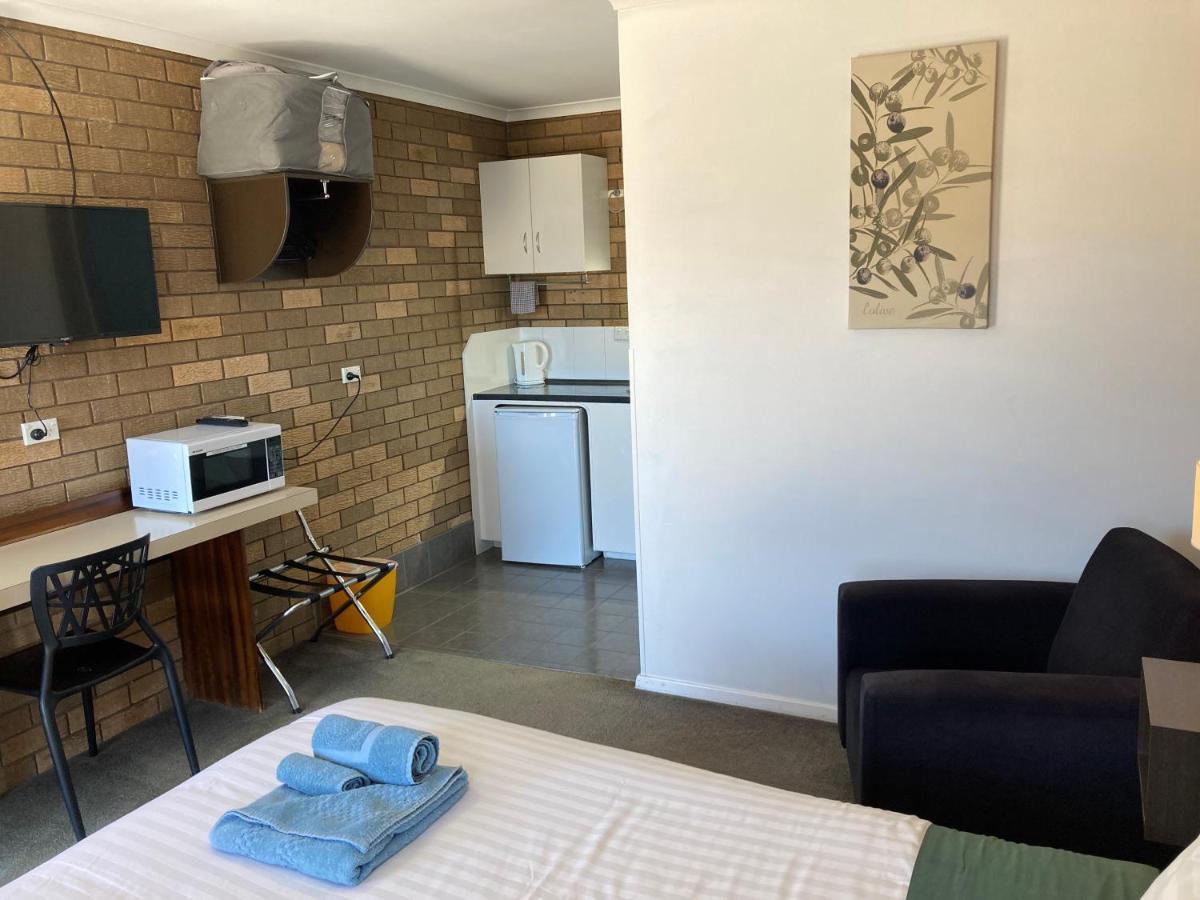 Camellia Motel Narrandera Exteriér fotografie