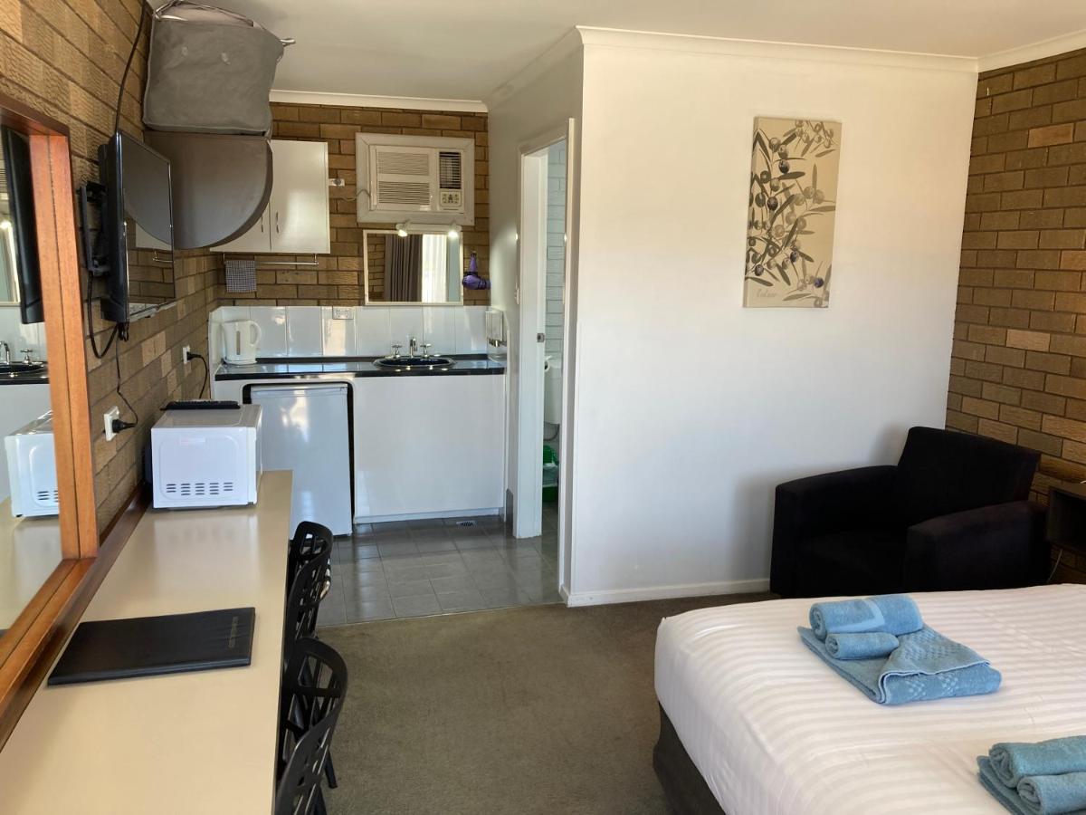 Camellia Motel Narrandera Exteriér fotografie
