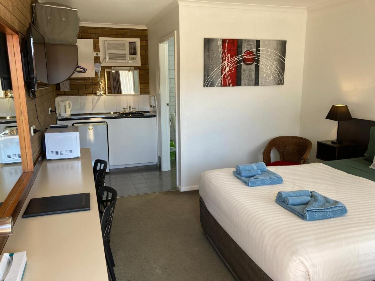 Camellia Motel Narrandera Exteriér fotografie
