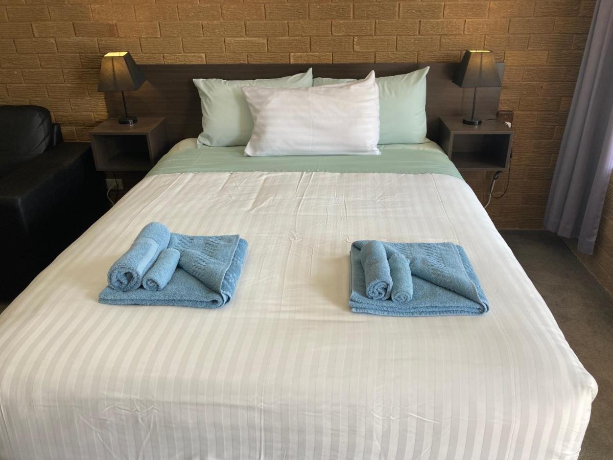 Camellia Motel Narrandera Exteriér fotografie