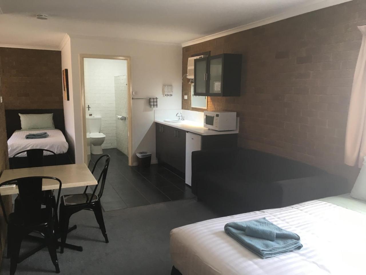 Camellia Motel Narrandera Exteriér fotografie